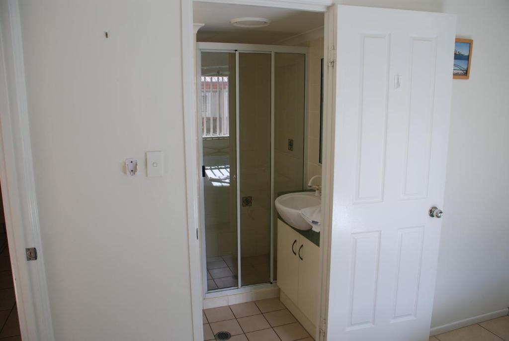 Jade Waters Luxury Apartments Hervey Bay Szoba fotó