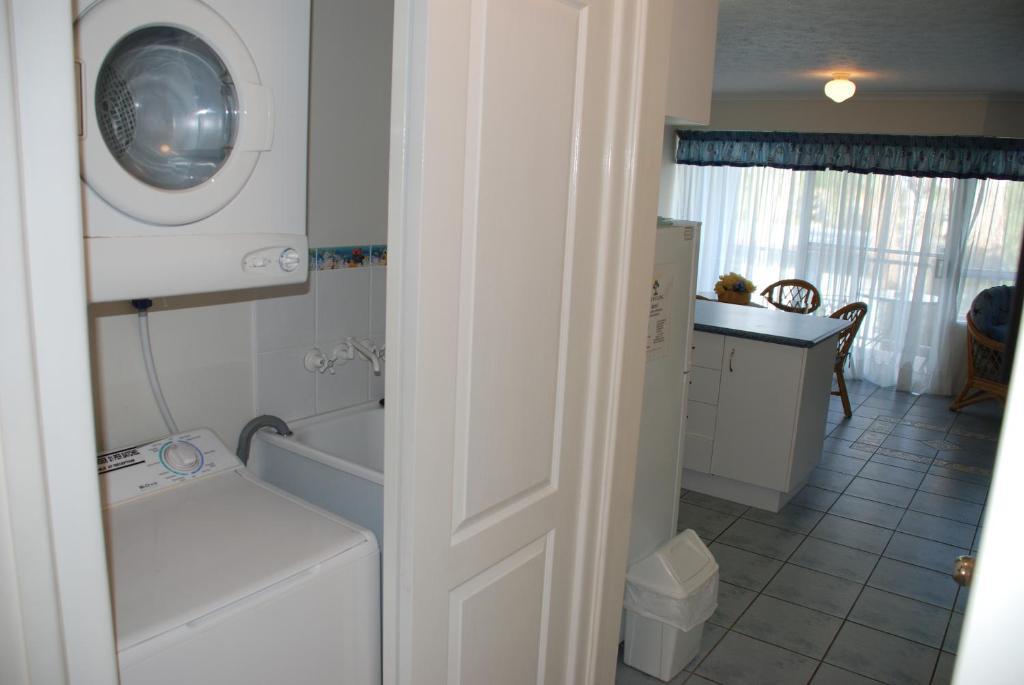 Jade Waters Luxury Apartments Hervey Bay Szoba fotó